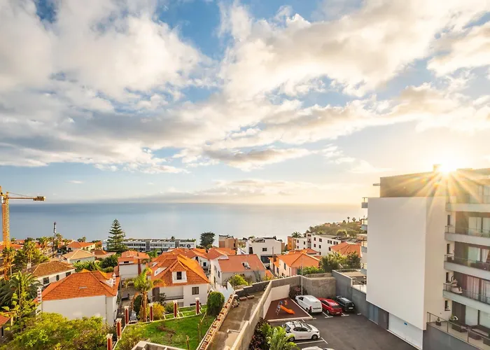 Modern Suburban Haven Апартаменты