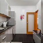 Modern Suburban Haven קאניקו