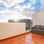 דירה Modern Suburban Haven