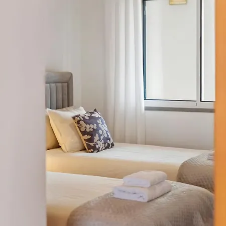 Modern Suburban Haven Apartment *