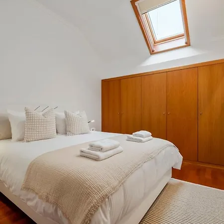 Modern Suburban Haven Апартаменты *