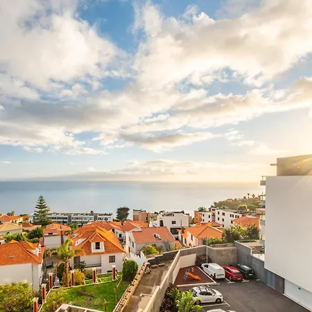 Modern Suburban Haven Апартаменты