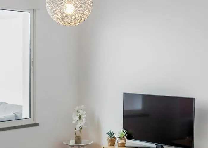 Apartament Modern Suburban Haven