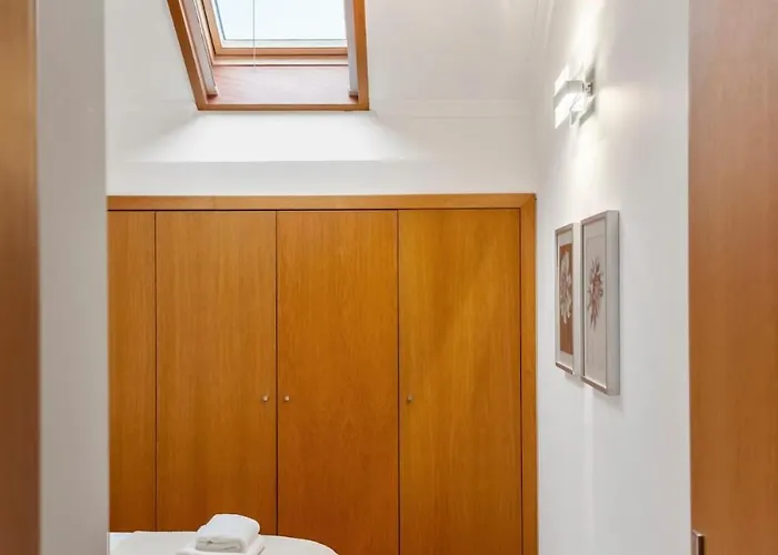Apartamento Modern Suburban Haven *