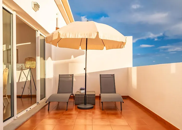 Modern Suburban Haven Apartamento Caniço