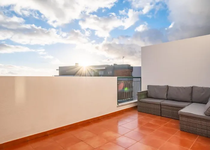 Apartamento Modern Suburban Haven